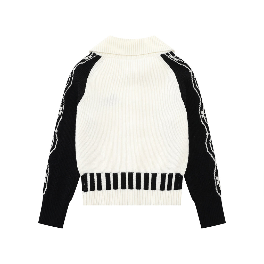 Sleeve note line design sweater