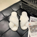 Hairy slippers with crossed rabbit fur and exposed toes