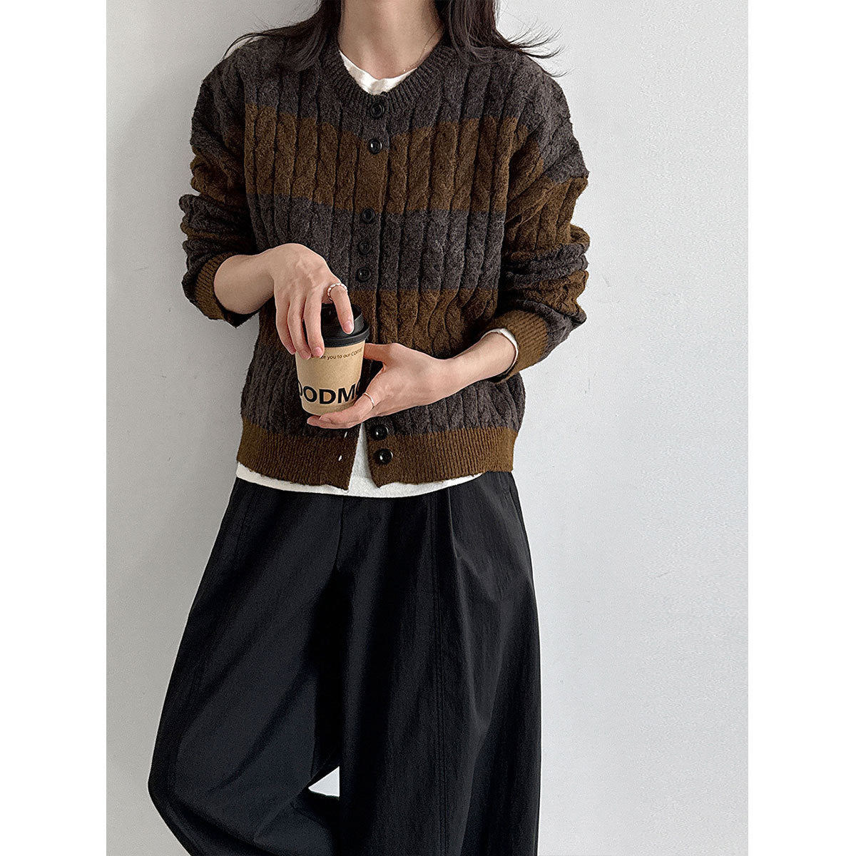 Deer West Color-Block Striped Knit Top for WomenNew Two-Tone Vintage Versatile Sweater